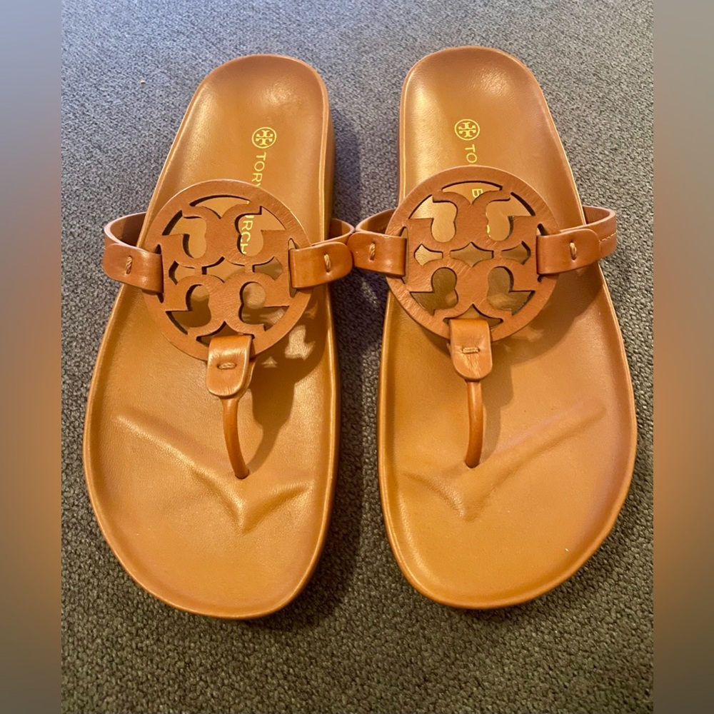 Tory Burch Cloud Miller size 9 Miele tan